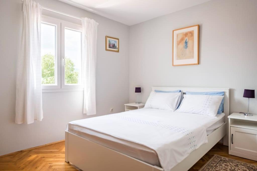 Holiday Home Goranka Zmijavci Eksteriør billede